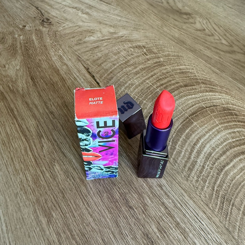 Urban Decay Lipstick in Elote Matte